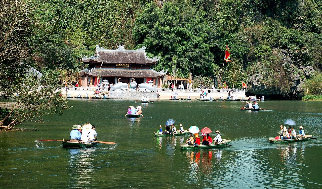 Tour Du Xuân Ninh Bình - Yên Tử- Hà Nội - Chùa Hương 5 Ngày 4 Đêm